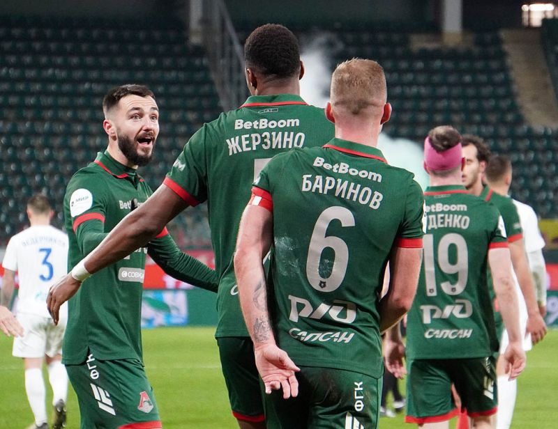 Локомотиву хватило одного гола. Фоторепортаж с матча с Оренбургом