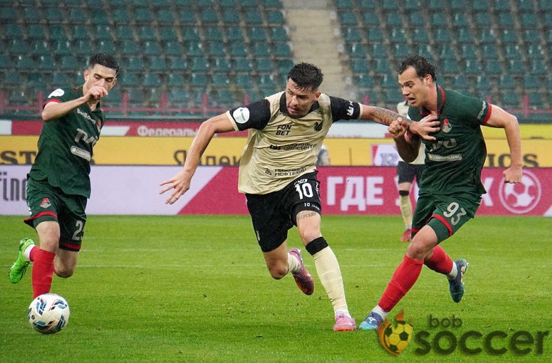 Локомотив прервал ничейную серию. Фоторепортаж с матча с Рубином