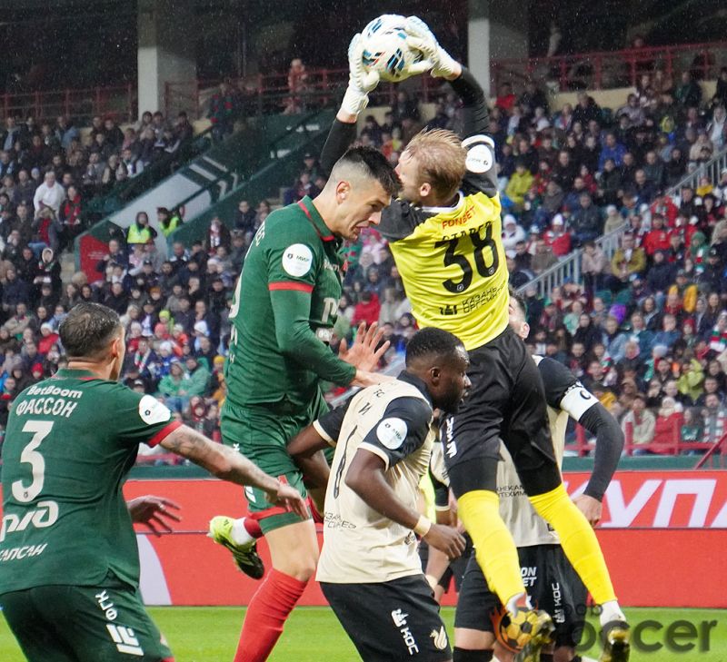 Локомотив прервал ничейную серию. Фоторепортаж с матча с Рубином