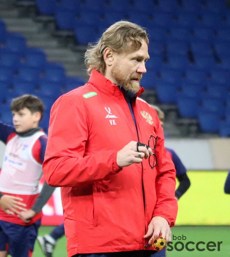 «Никуда не годится» - Быстров озвучил претензии к Валерию Карпину