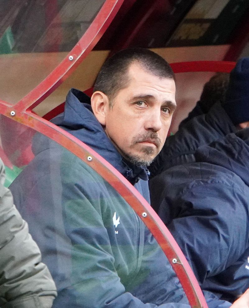 Красная карточка тренера Оренбурга осталась в силе