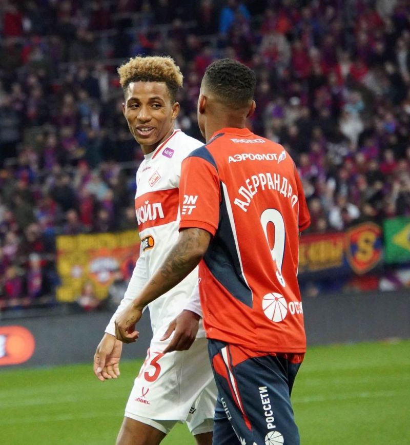 Перед дерби у «Спартака» есть проблемы. Вадиму Романову есть над чем подумать