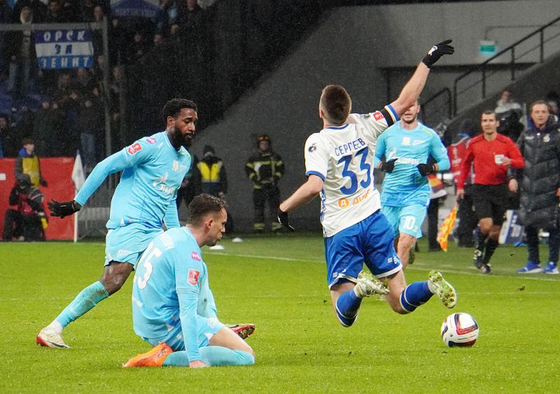 Зенит победил, но задачу не выполнил. Фоторепортаж с матча против Динамо