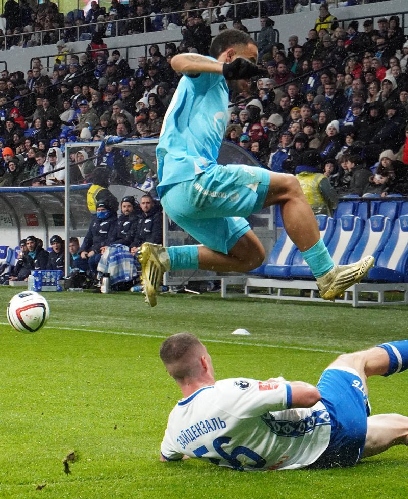 Зенит победил, но задачу не выполнил. Фоторепортаж с матча против Динамо