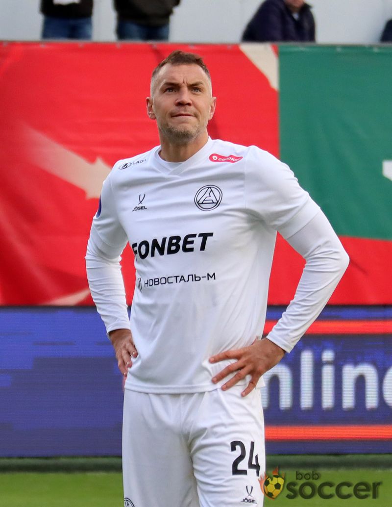 Тедеев ответил Слуцкому о том, что он использовал Дзюбу в выражении недовольства отсутствием трансферов у «Акрона»