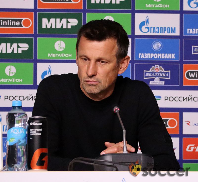 Семак рассказал, кто из игроков Зенита пропустит встречу с Акроном