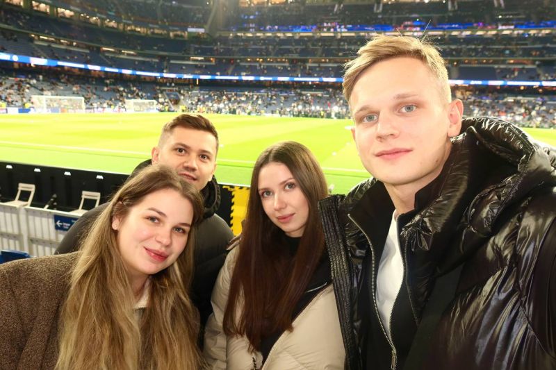 Игроки ЦСКА Обляков и Тороп посетили матч Реал - Манчестер Сити Игроки ЦСКА Обляков и Тороп посетили матч Реал - Манчестер Сити