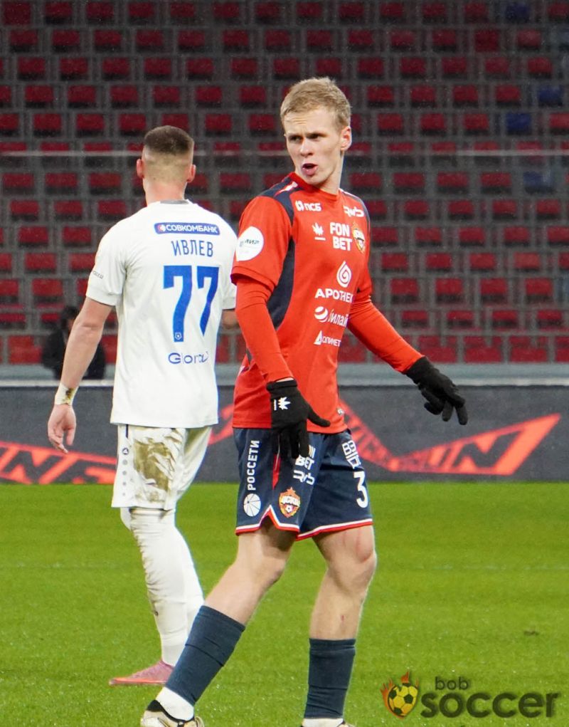 «Даже не 10% от Влада». Слуцкий сравнил Кисляка и Батракова с Радимовым времён ЦСКА