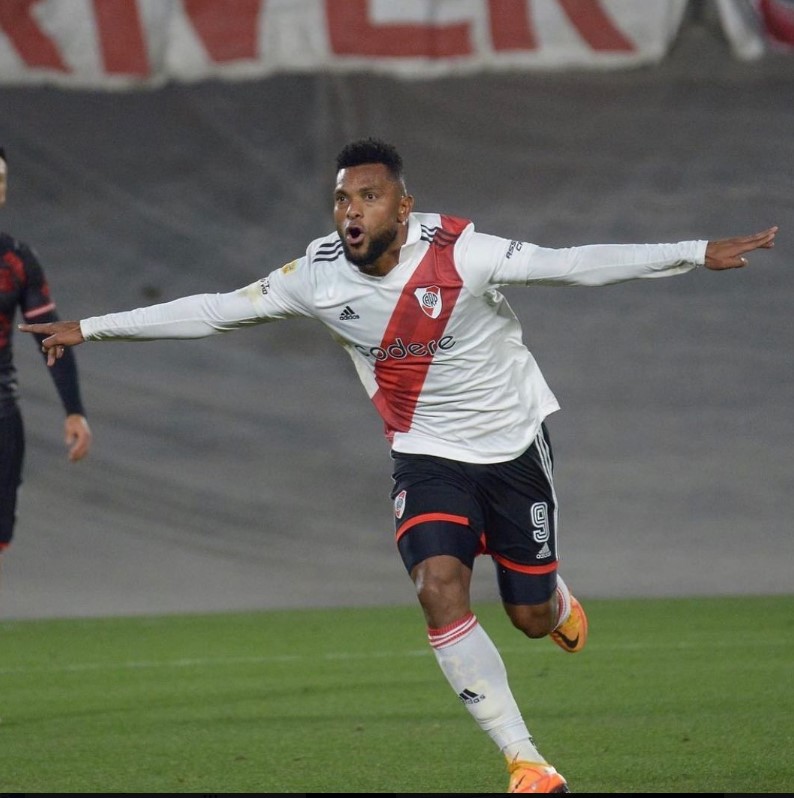 ЦСКА интересуется колумбийским форвардом - источник ЦСКА интересуется колумбийским форвардом - источник