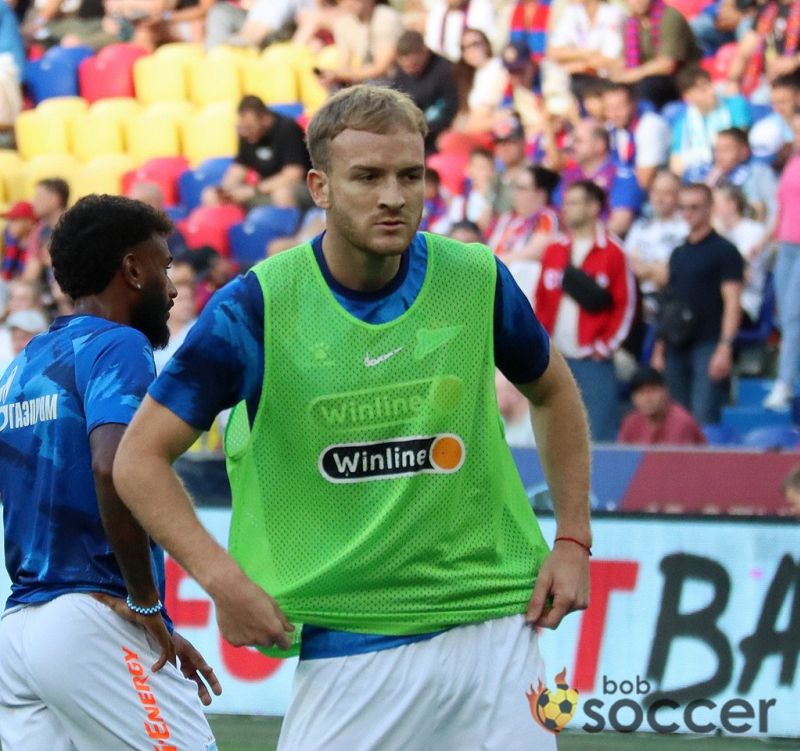 Зенит не будет препятствовать уходу Луисано и обсудит с Караваевым его будущее