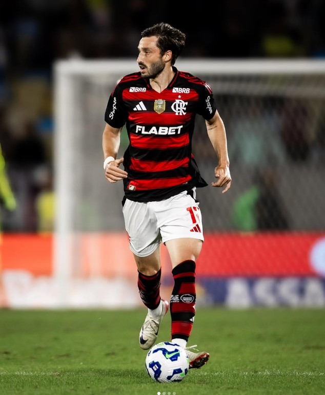 «Спартак» начал переговоры по левому защитнику из «Фламенго» — RTI Esporte