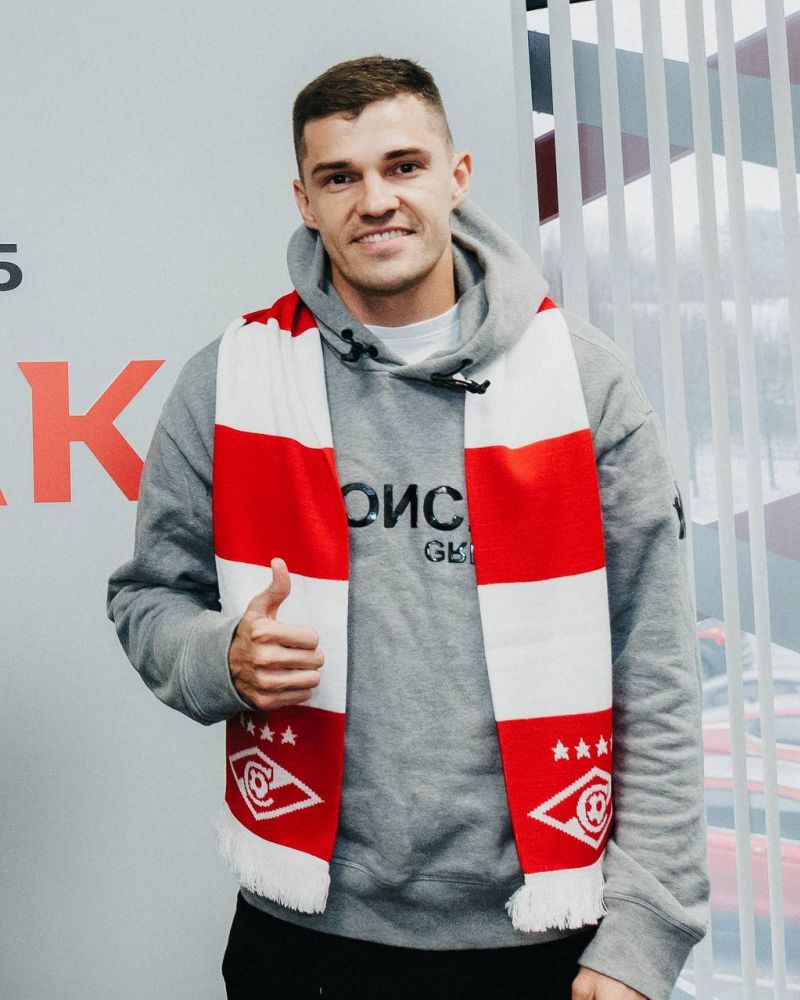 Спартак: новогодние письма игрокам отправлены. Контракт тренеру - тоже?