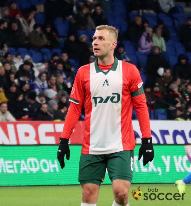 Кузьмичев о подписании Бариновым контракта с ЦСКА: «Это абсолютно не соответствует действительности. Клубы находятся в переговорах»