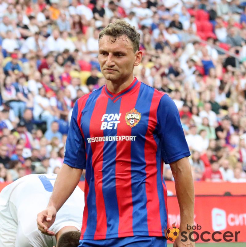 Клуб хочет от него избавиться. Греческий журналист - о Чалове