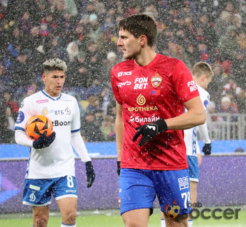 Источник рассказал подробности сделки ЦСКА и Зенита по трансферу Дивеева и Гонду