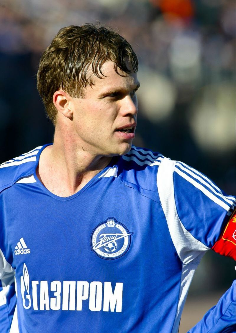 Книга Владислава Радимова и Алексея Андрианова Исповедь футбольного капитана уже в продаже