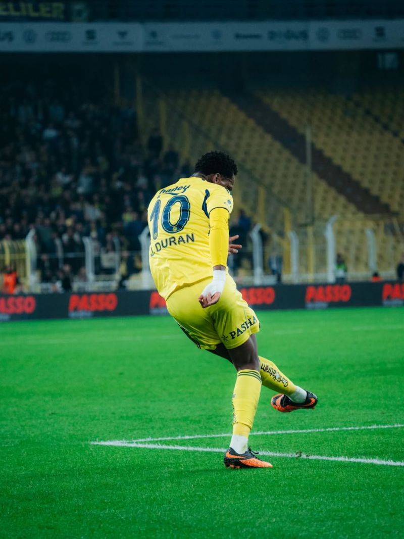 Появились новые детали трансфера Дурана в Зенит 