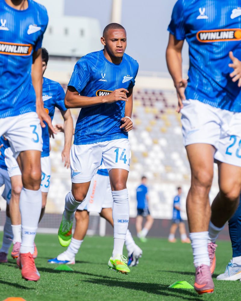 Джон Джон покинет расположение «Зенита» по личным причинам 