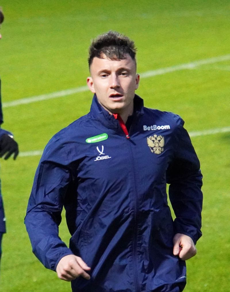 Головин отдал две голевые и получил красную за разговоры с арбитром в матче Монако - Нант