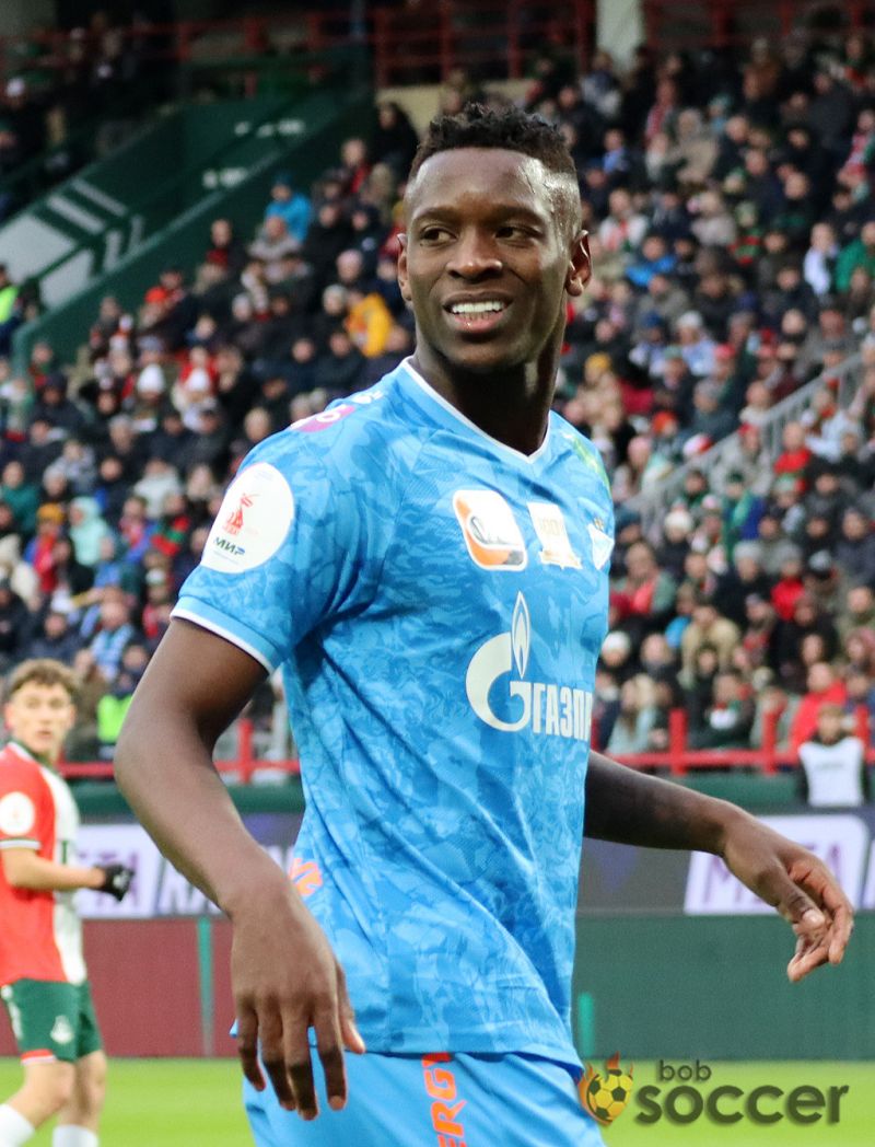 Луис Энрике и Вендел: как «Зенит» видит будущее дуэта, который постоянно встряхивает бразильский рынок