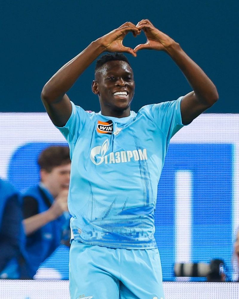 К Зениту нет претензий К Зениту нет претензий