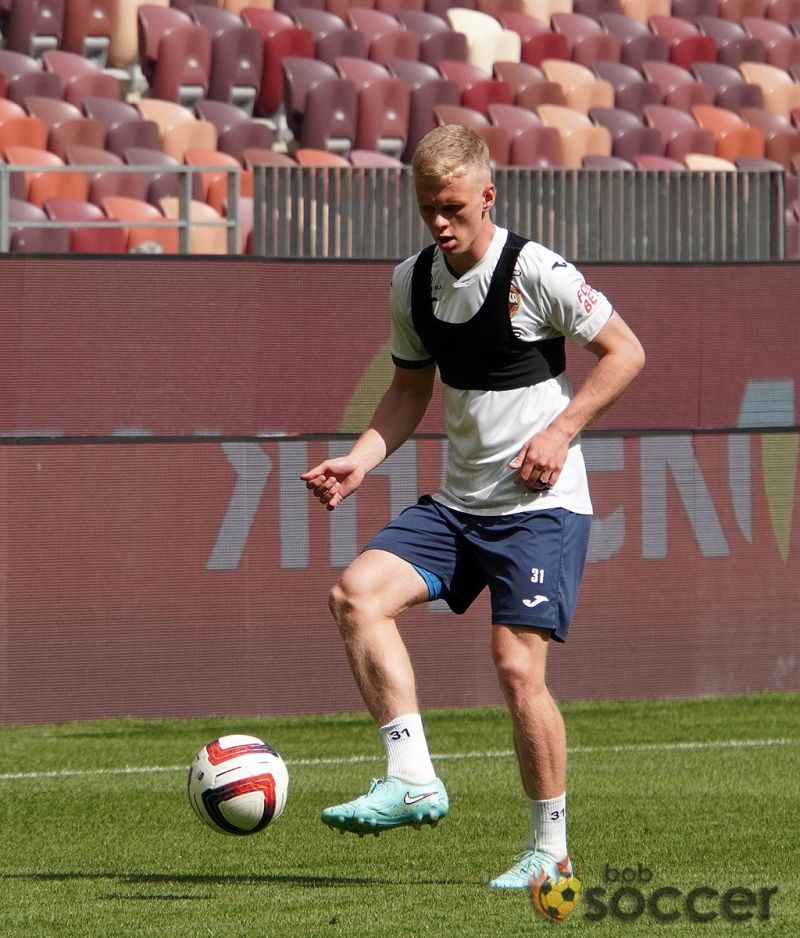 Представитель Кисляка: «Руководство «Фенербахче» согласовало с Моуринью кандидатуру игрока»