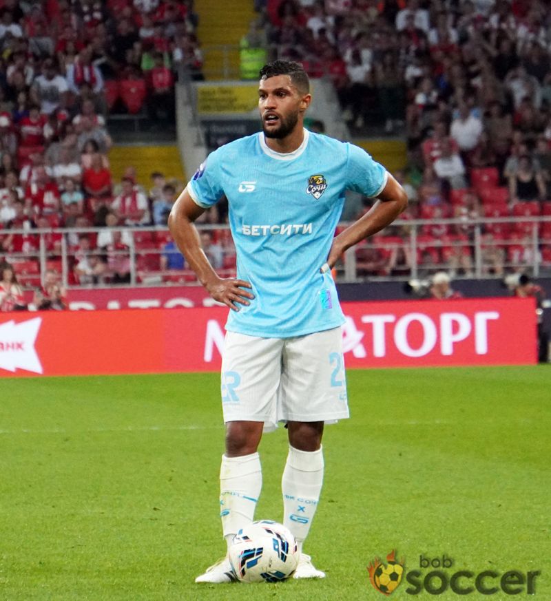 Игрок Сочи отказывается возвращаться в Россию из-за атак дронов - источник