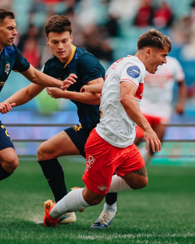  Хуан Карседо начал с победы. «Спартак» впервые увозит три очка из Сочи