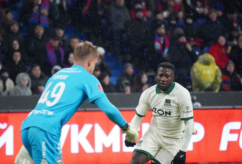 Фабио сказал в перерыве: «Всё хорошо. Мы достойно играем» - вратарь ЦСКА Тороп