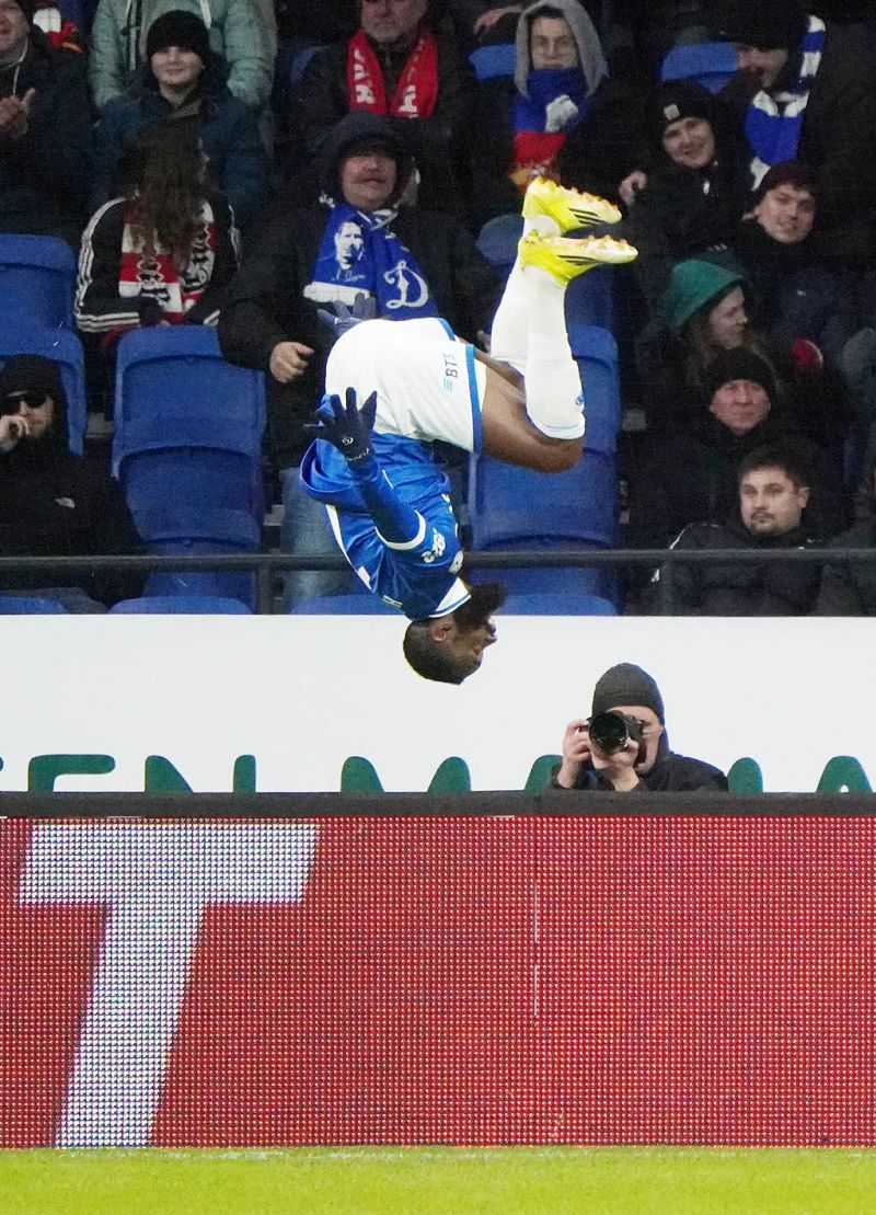 Град голов и эмоций. Фоторепортаж с матча Динамо - Спартак