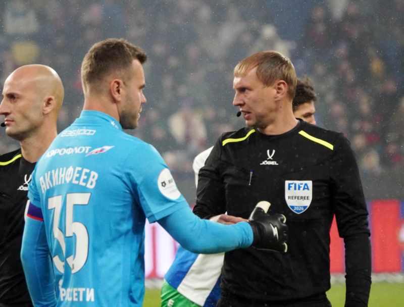 «Ощущение, что все судьи в каком-то кризисе». Экс-арбитр Захаров — о судействе в РПЛ