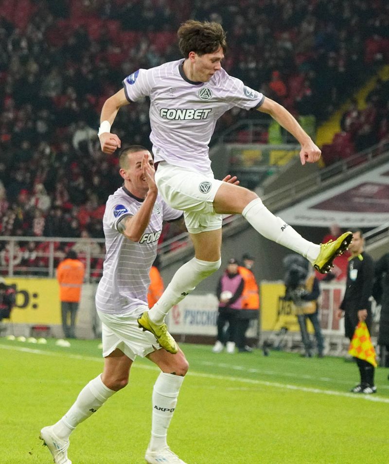 Спартак подобрался к конкурентам. Фоторепортаж с матча с Акроном