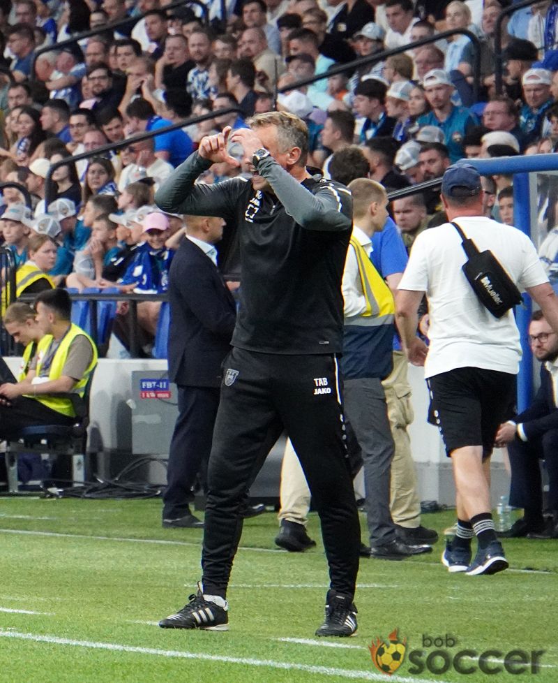 Его надо лечить и к команде не подпускать - Бубнов о поведении Талалаева