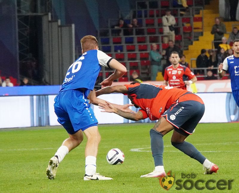 «Настаиваю, что это не футбол». Бубнов — об игре «Балтики» с ЦСКА