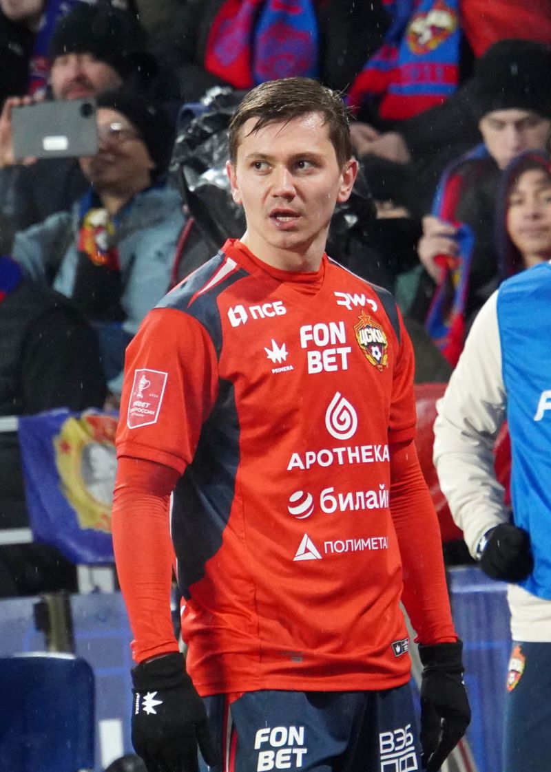 Игрок ЦСКА Обляков извинился перед болельщиками после поражения от «Краснодара»