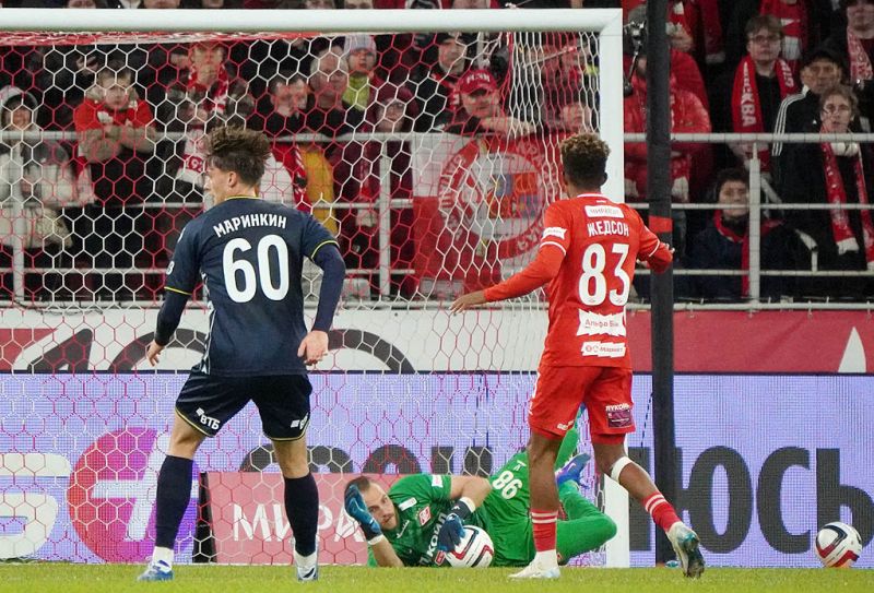 Спартак обыграл Динамо, но голов не хватило. Фоторепортаж с московского дерби