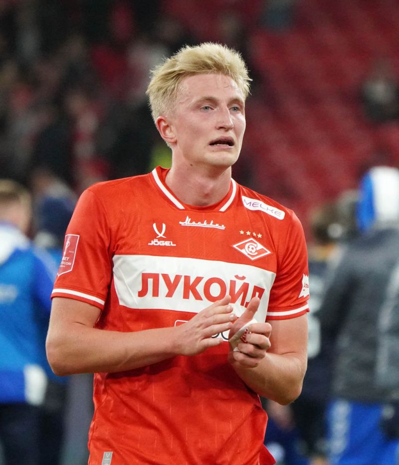 Литвинов увеличил преимущество Спартака в матче с Оренбургом