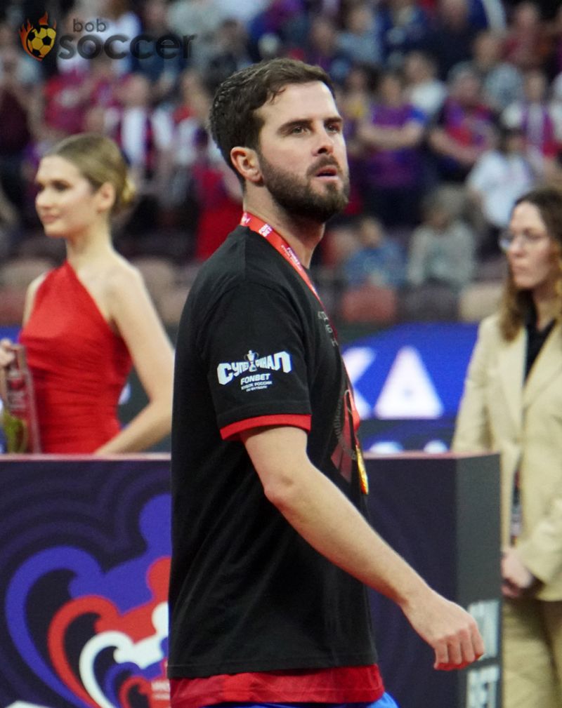 «Будет полный ад». Экс-игрок ЦСКА — о предстоящем матче Босния и Герцеговина — Италия