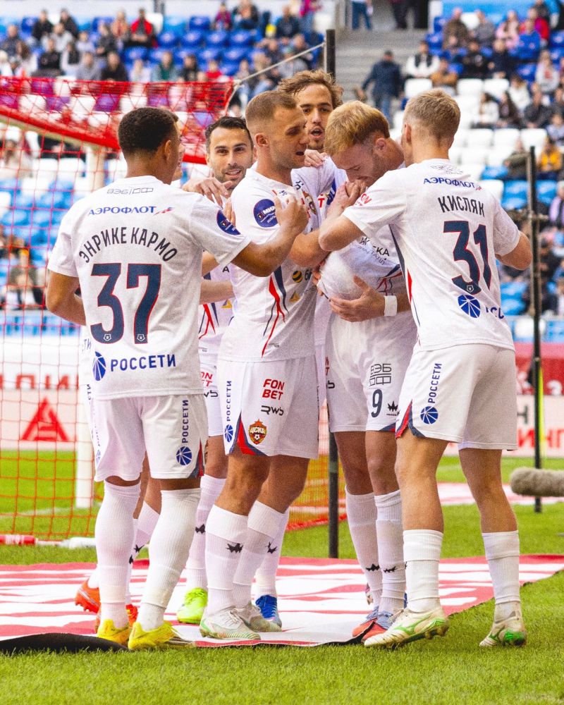 ЦСКА обыграл Акрон, арбитр не засчитал гол Дзюбы в компенсированное время