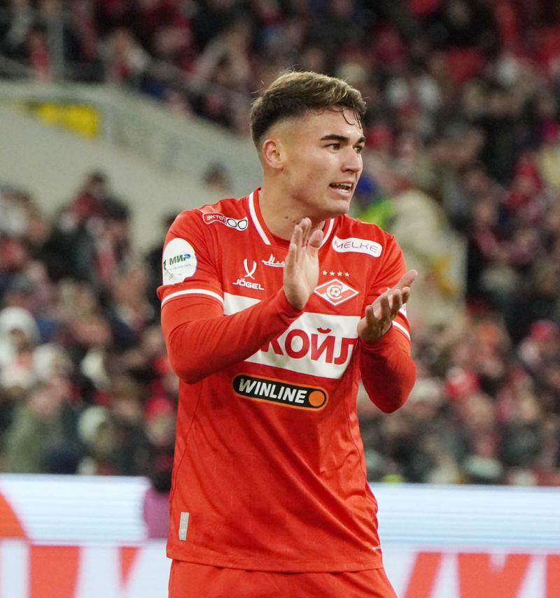 Источник: КДК РФС рассмотрит инцидент с попаданием бутылки в Манфреда Угальде после матча «Зенит» — «Спартак»