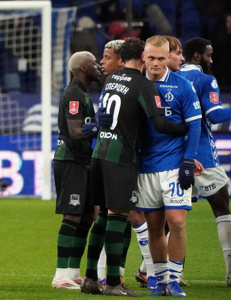 Краснодару и Динамо придется начать сначала. Как прошел первый финальный матч Кубка