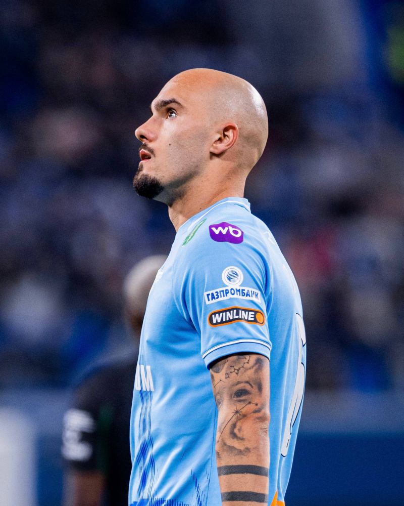 Зенит теряет, Краснодар находит, Карасев ошибается 