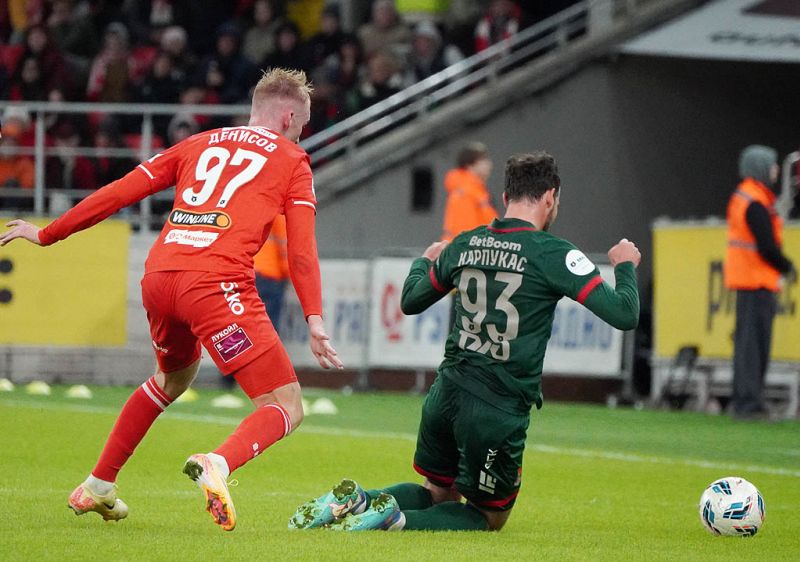 Владимир Быстров: Уход Игоря Денисова из СШОР - потеря для футбола. 