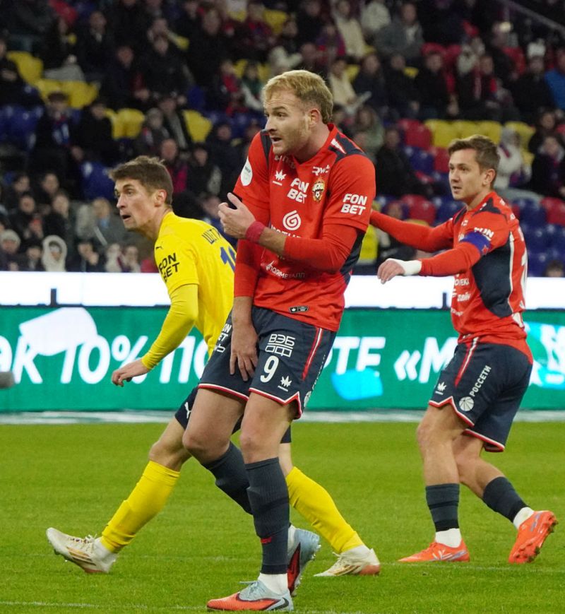 ЦСКА продолжает нести потери, Ростов не позволил прервать серию