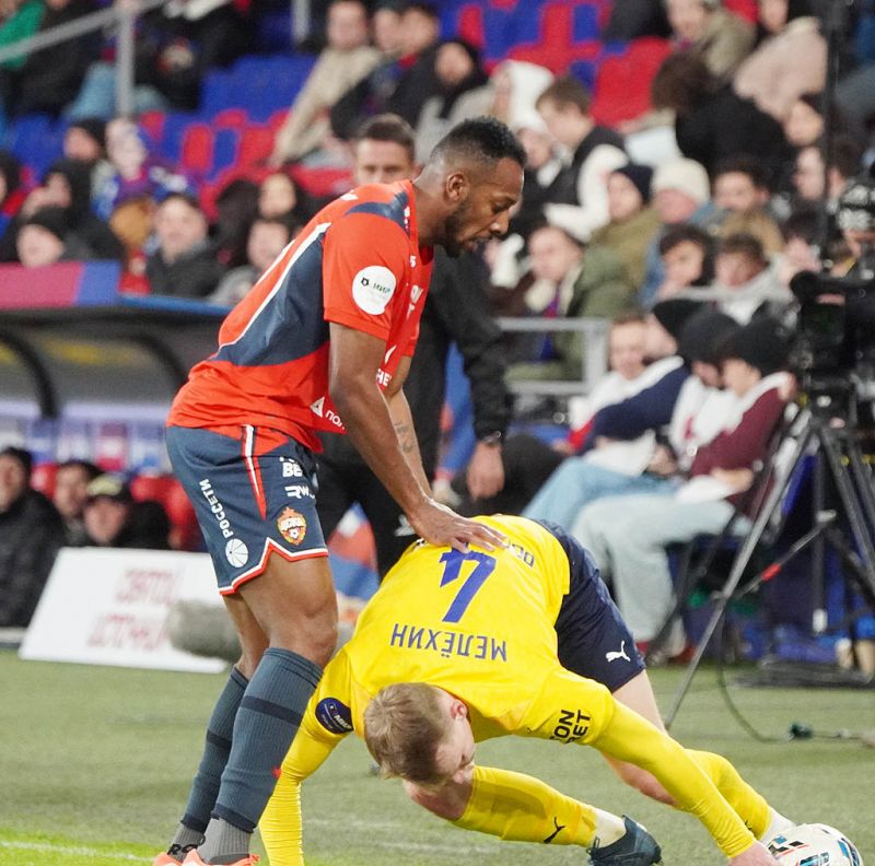 ЦСКА продолжает нести потери, Ростов не позволил прервать серию