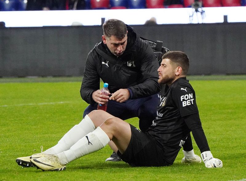 ЦСКА продолжает нести потери, Ростов не позволил прервать серию