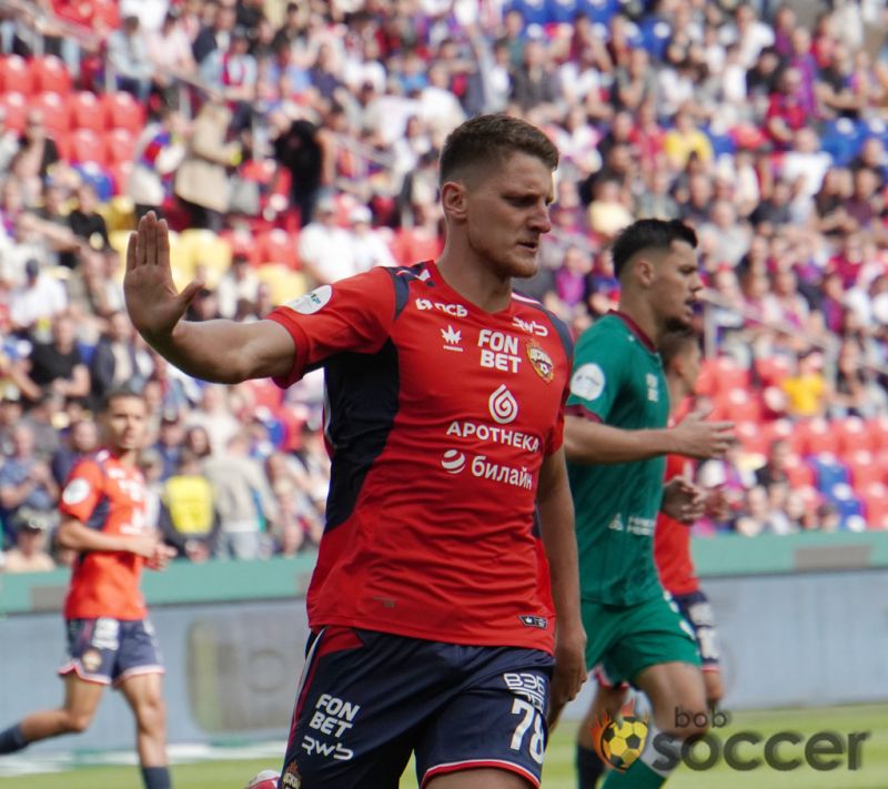 «Играл через боль и не справлялся с требованиями» - Дивеев не верит, что не подходил под модель Челестини в ЦСКА