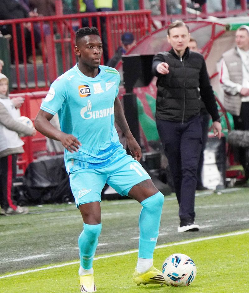 Локомотив сорвал чемпионство Зенита?