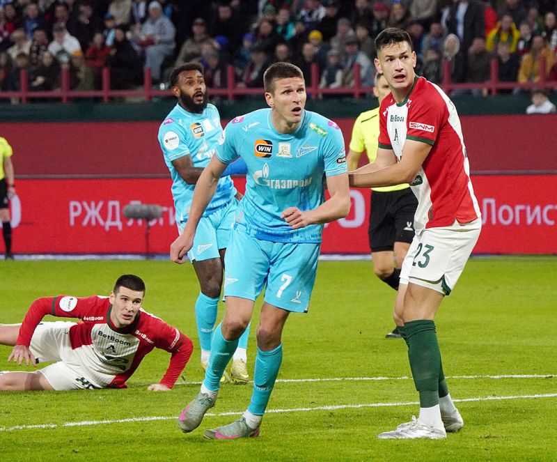 Локомотив сорвал чемпионство Зенита?