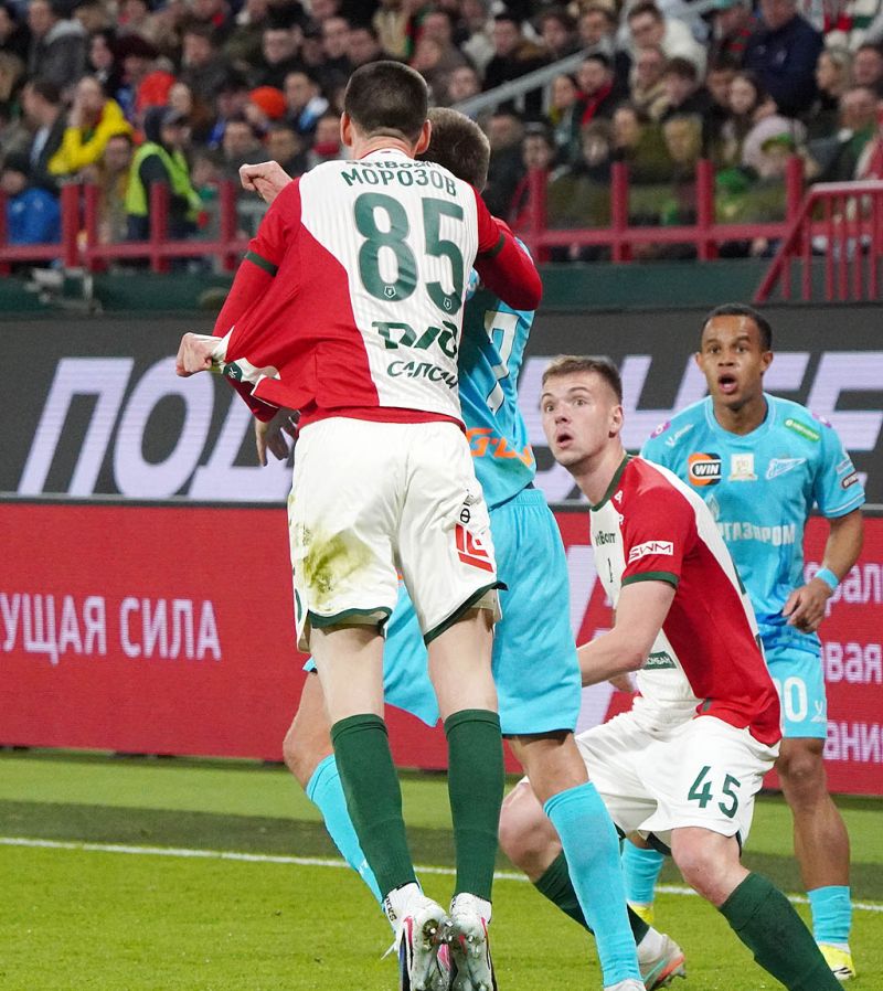 Локомотив сорвал чемпионство Зенита?